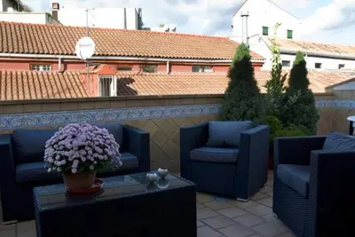 Image de Appartement mansardé élégant, 2 chambres au cœur de Madrid