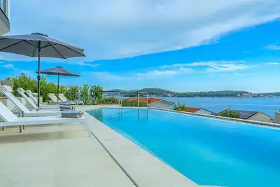 Image de Merveilleuse maison de vacances privée avec Wifi, climatisation, piscine privée, Tv et terrasse