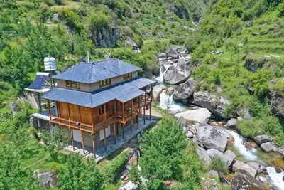 Image de RiverSoul Cottage 2br in Tirthan Valley by Homeyhuts