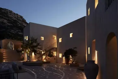 Image de The \"Artist's Nest\" Exclusive Villa | 2 Ensuite Bedrooms & Private Heated Pool