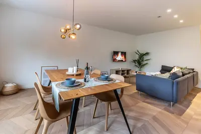 Image de Elegant Apartment in Old South | Near Vondelpark, Museums & Canal District