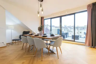 Image de Stay Inn | Unique Duplex w/Ac, 2 Bdr and Terrace