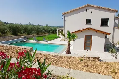 Image de L'instant suspendu 360 m2  -Villa avec  piscine privée-Parking 8 voitures