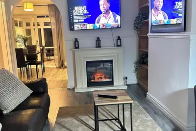 Image de The comfort house - cosy 3 bedroom house sleeps 6 in birmingham