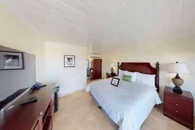 Image de Experience Historic Town Vibes in an Elegant and Charming Classic Guest Room