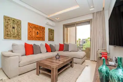 Image de Appartement chic 3 Ch à Prestigia avec vue piscine, proche du centre & aéroport