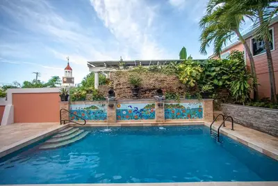 Image de Modern Downtown Stay Close to Christiansted’s Historic Fort, Shops, and Dining