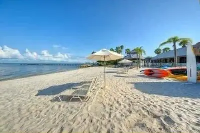 Image de Waterfront Suite | Resort Condo, Hot Tub & Bar!