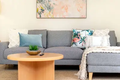 Image de Coastal themed at its finest! Sleeps 7 people