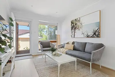 Image de Bright & Stylish by the Sea!