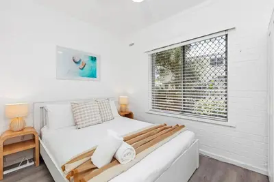 Image de Cosy 2br in Scarborough w/ Pool!