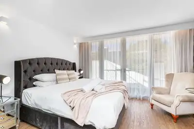 Image de Nest on Newcastle – E7