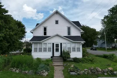 Image de Entire Upscale Home in the heart of Winneconne