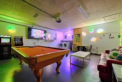 Image de Hot Tub, Gameroom, 17 min to Dickies Arena, FirePit! ! ! ! ! ! ! ! ! !