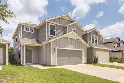 Image de 4 Mi to Bear Creek Pioneers Park: Nw Houston Home