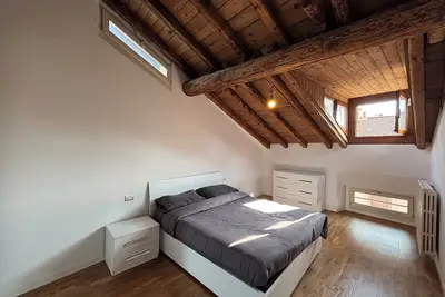 Image de [Loft attic] on the Bergamo skyline