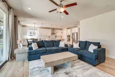 Image de Patio & Outdoor Kitchen: Manteca Family Home