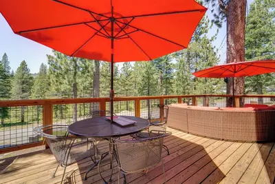 Image de 1 Mi to Tahoe Donner Skiing: Luxe Truckee Cabin!