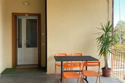 Image de The court on the banks of the Adda