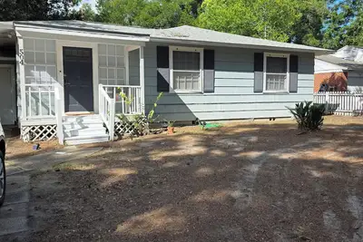 Image de Cozy 2 bedroom 1 bath Cottage