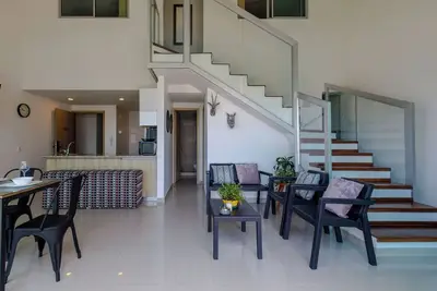 Image de 3-bedroom duplex near the sea with views
