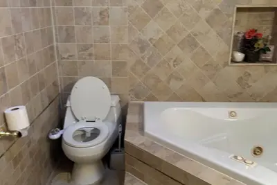 Image de Cool place with Ac in vibrant Queens