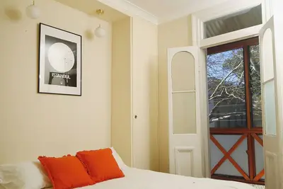 Image de Entertainer. 2br Darlinghurst Outdoor Sun Park x2 cars.