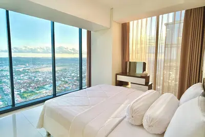 Image de 53rd Floor, 2 Br, Netflix, Apt with view 2 nights min. by Sky