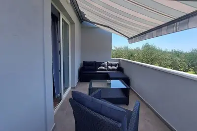 Image de Appartement d'une chambre avec le balcon et la vue sur le mer Pakostane, Biograd (A-24713-a)