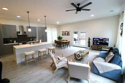 Image de Modern Escape - 3 King Suites