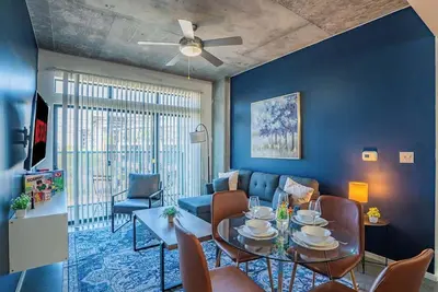Image de Phoenix Dt Retreat | Pool, Gym, Parking, Balcony
