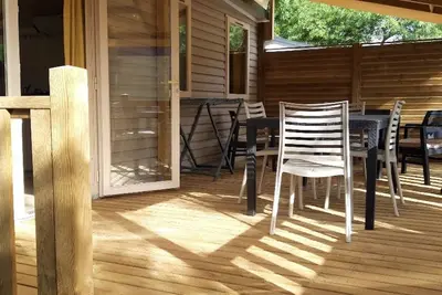 Image de Mobil-home 3 chambres 6 pers camping 3 étoiles bord de rivière près des plages