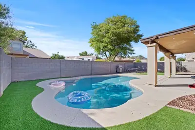 Image de Pool Oasis-4Br Golf/Ping-Pong/Cornhole Retreat