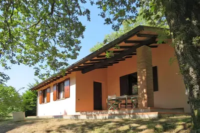 Image de Maison de vacances 'San Michele - Casa Rosa' avec vue sur la montagne, piscine partagée et Wi-Fi