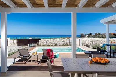 Image de Villa à Noto avec 4 chambres à coucher, 8 couchages