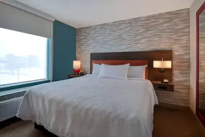 Image de Spacious Room Near Entrust Bank Arena – Ideal for Sports Enthusiasts