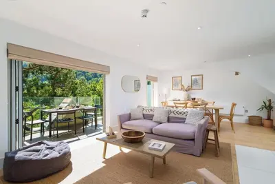 Image de Overwater Penthouse – 3-Bed River View Penthouse Apartment at Tors Park