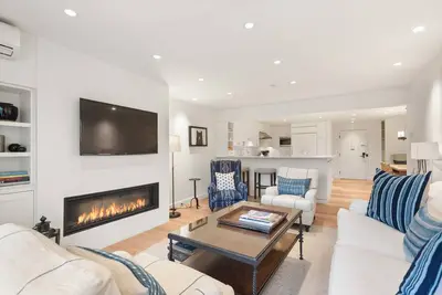 Image de North Of Nell, Unit 2i