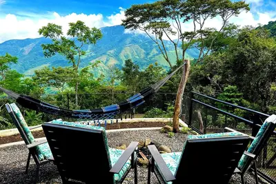 Image de Mountain home with spectacular views and pickleball court