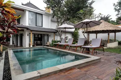 Image de Sacred Jungle by EVDEkimi Ubud – Modern Villas and Apartments with Kitchens, Pools, & Personalized Concierge Service