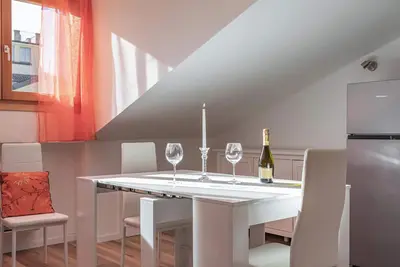 Image de EnJoy Home - Attic with terrace in downtown/hospital area