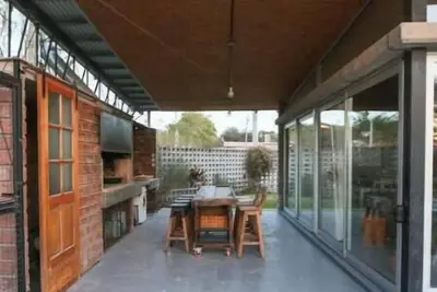 Image de Casa Quincho Patio Pool Grill Garage / Socket