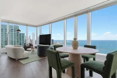 Image de 4 Luxury 2BRs, Stay Together in Style, For Groups