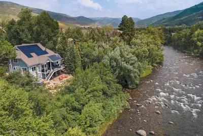 Image de Gorgeous Newly Renovated 7bd/6. 5 Bath on the Eagle River. Min from Beaver Creek!