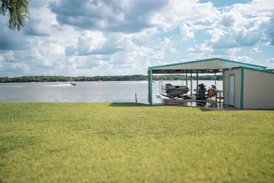 Image de Bare Feet Retreat Sum