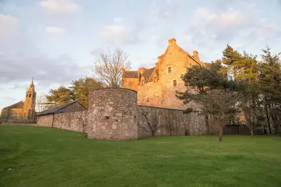 Image de Historic 6-Bedrooms Castle Retreat