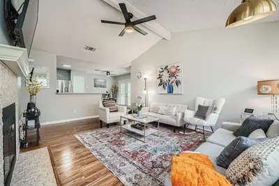 Image de Cozy North Austin Retreat | Deck-Near Domain+Q2