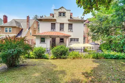 Image de Walk to Nott Memorial: Studious Retreat Near Eats