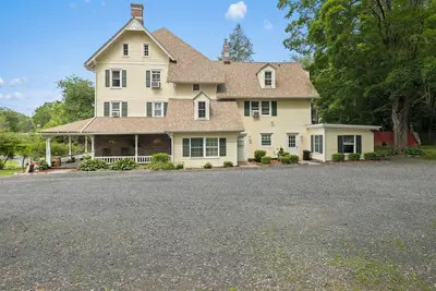 Image de Experience Rich History&Relax at a Delightful Residence Center ofNYHudson Valley