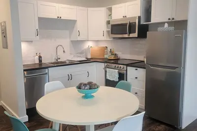 Image de Randel Farm-Chick Inn. Enjoy quiet time with horses, sheep and 400 chickens